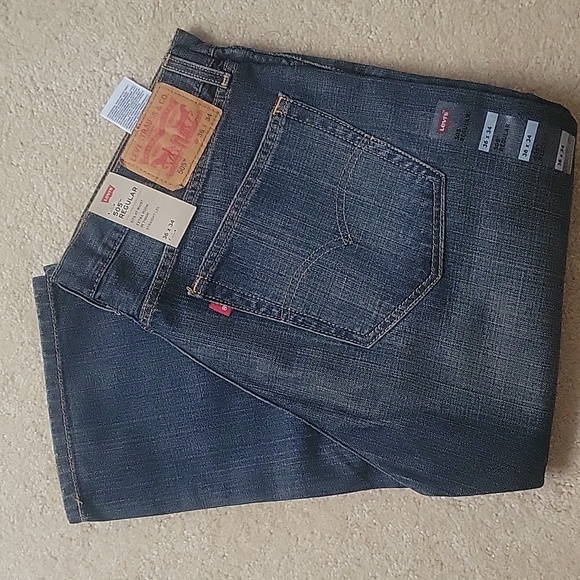NWT Levi's 505 Regular Fit Men's Jeans 005052765. 36x34 - Picture 4 of 6